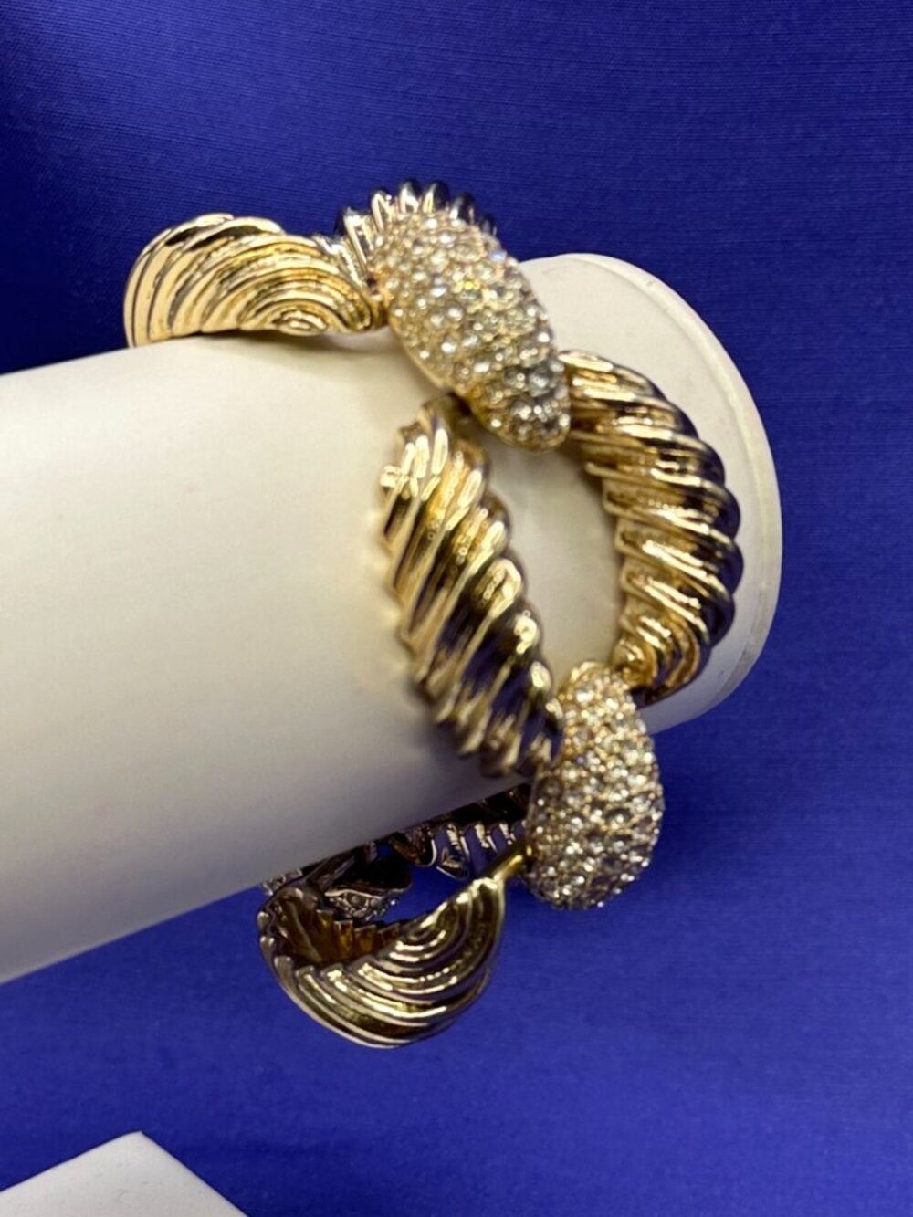 Banana Republic Gold-Tone Large Link Bracelet Crystals